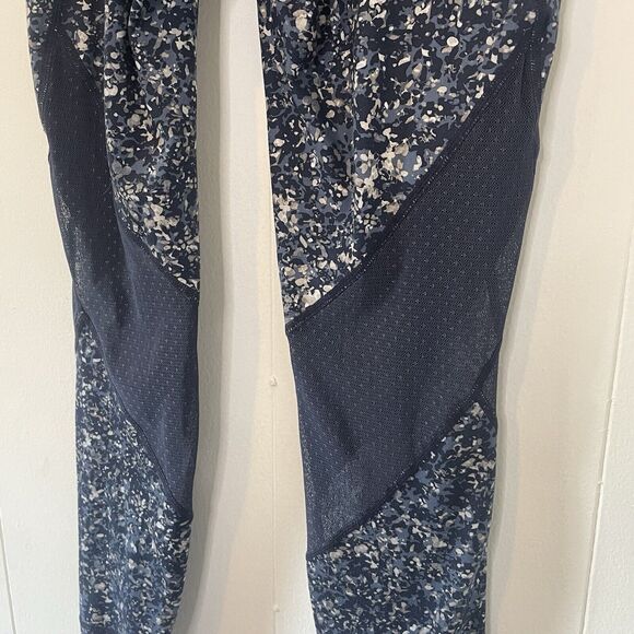 Athleta Leggings Womens Small Blue Sandstone Salutation Tight 7/8 Mesh Floral - Picture 10 of 16